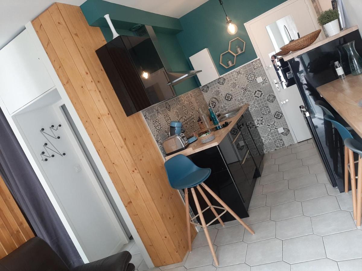 Beau Studio Avec Balcon Bagneres-de-Bigorre Ngoại thất bức ảnh
