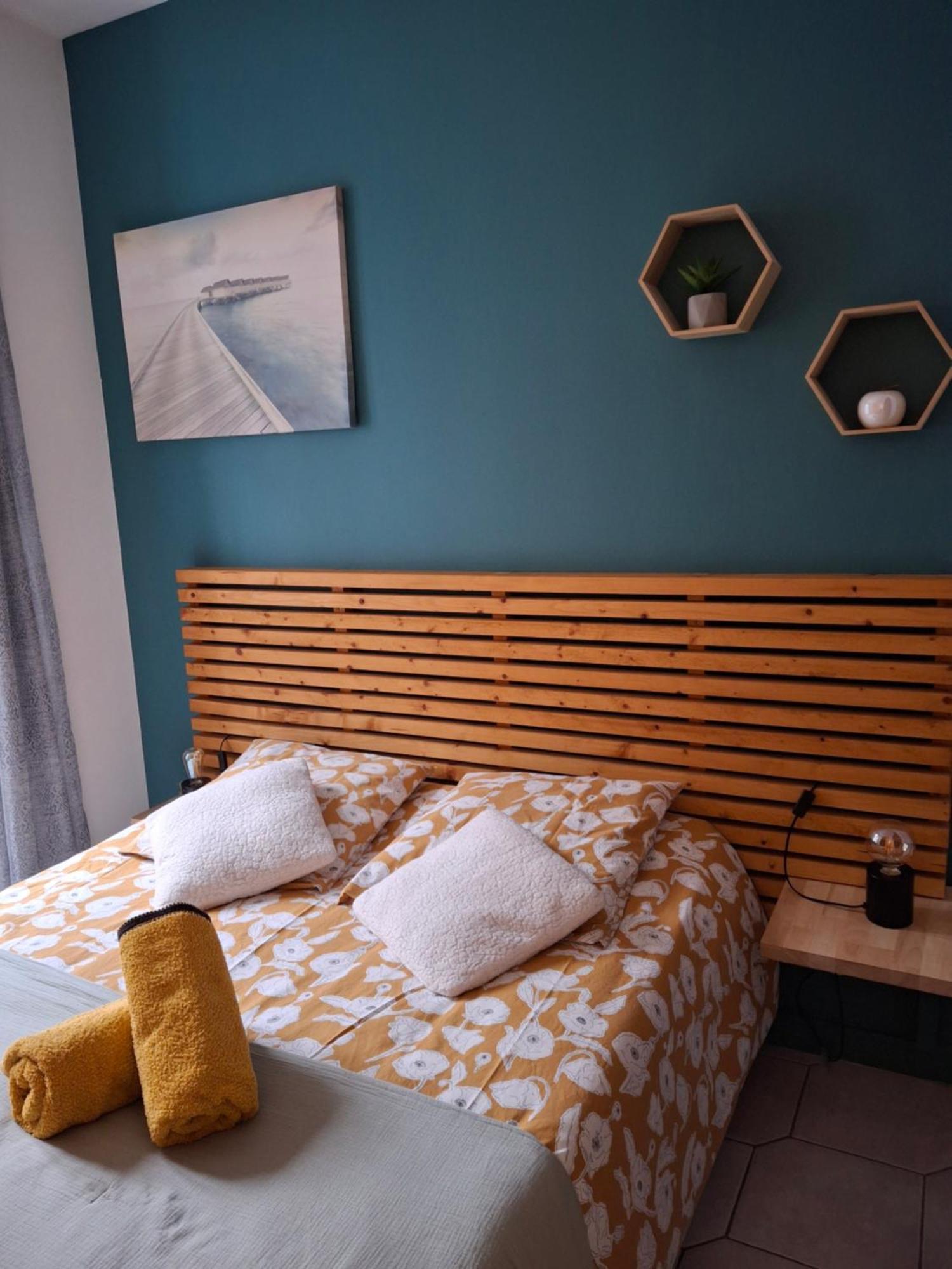 Beau Studio Avec Balcon Bagneres-de-Bigorre Ngoại thất bức ảnh